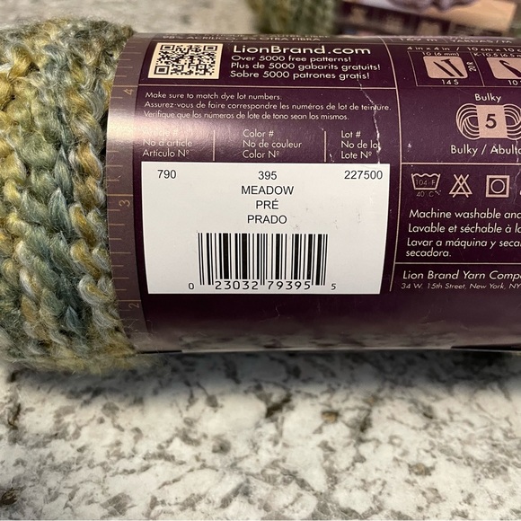 Lion Brand Homespun Yarn Vintage Bundle in Green and Brown - Picture 4 of 8